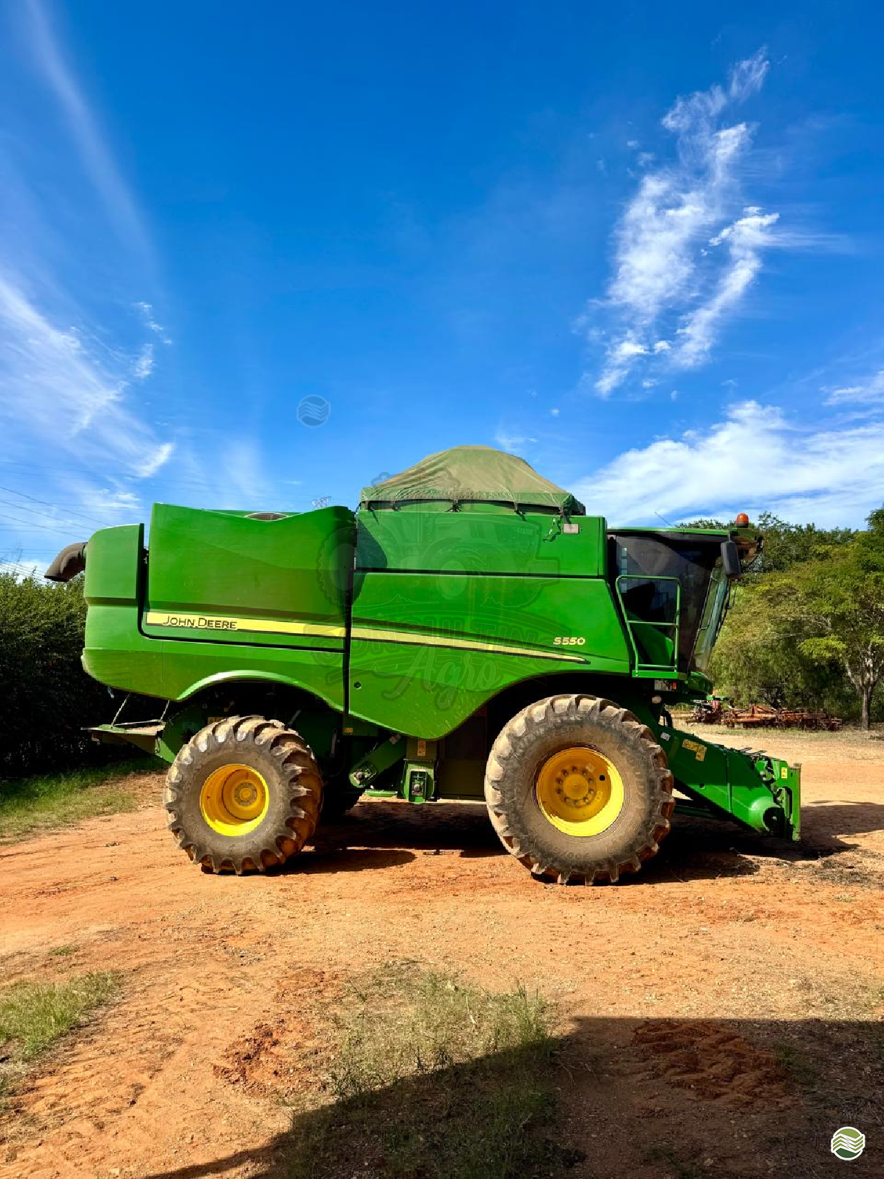 COLHEITADEIRA JOHN DEERE JOHN DEERE S550 Consulting Agro ITUVERAVA SÃO PAULO SP